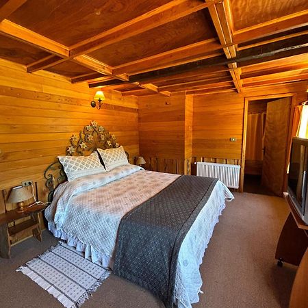 Hotel Antigua Casona Patagonia Futaleufu Ngoại thất bức ảnh
