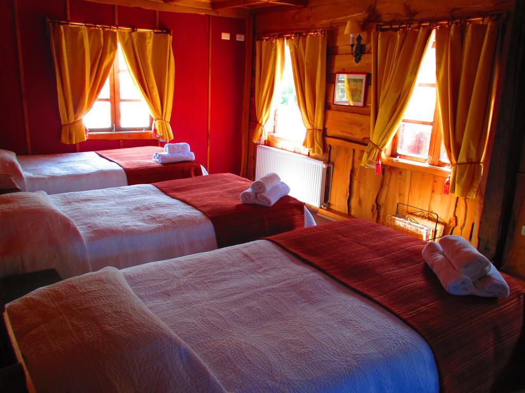 Hotel Antigua Casona Patagonia Futaleufu Phòng bức ảnh