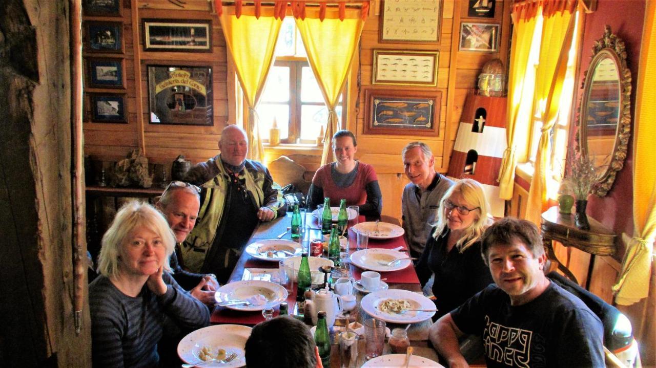 Hotel Antigua Casona Patagonia Futaleufu Ngoại thất bức ảnh